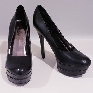 Carlos by Carlos Santana Black Platform Pumps
